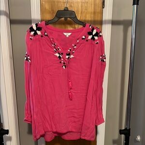 Crown & Ivy Pink and Black Relaxed Tie Front Blouse